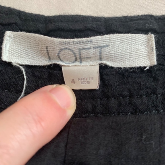 LOFT pleated black mini skirt lined side zip size 4 100% cotton made in India - Picture 3 of 8